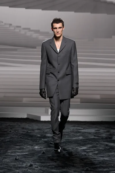 Look 2